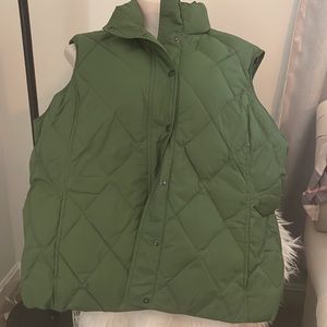 Lands' End, green puffy vest - Size Extra Large (XL)